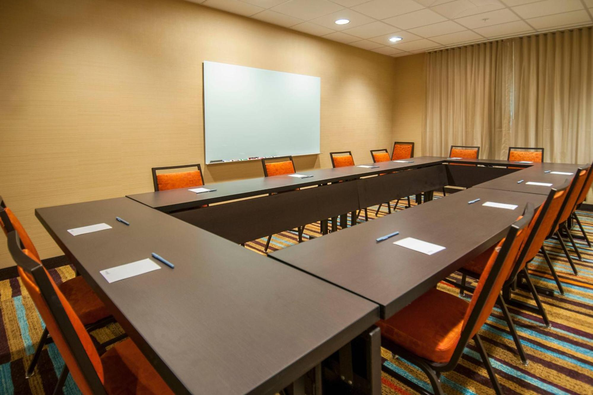 Fairfield Inn & Suites By Marriott Laplace Buitenkant foto