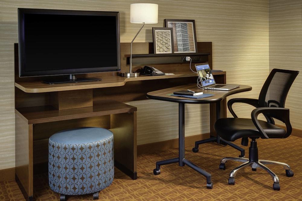 Fairfield Inn & Suites By Marriott Laplace Buitenkant foto